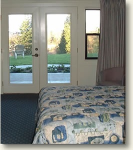 Ship Harbor Inn - 