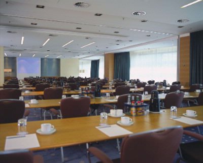 Hilton Düsseldorf - Conference Room