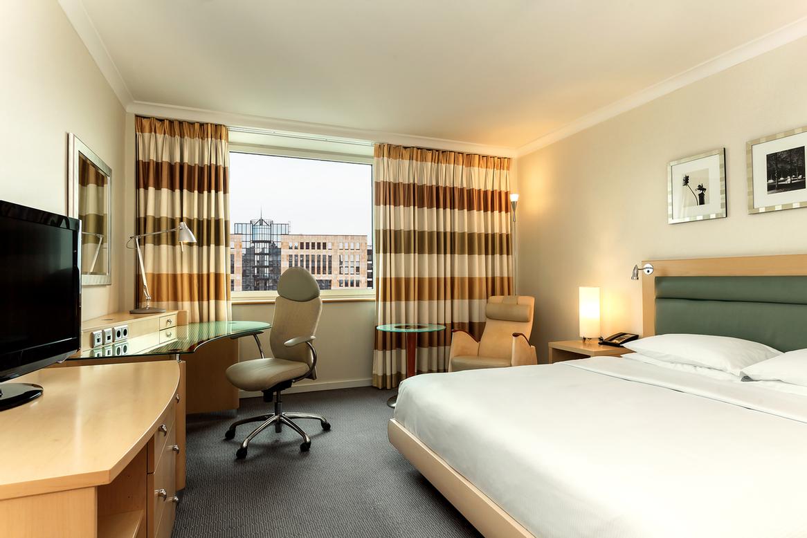Hilton Düsseldorf - Reception
