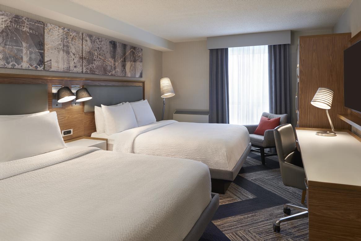 Quality Hotel & Suites Toronto Airport East - 