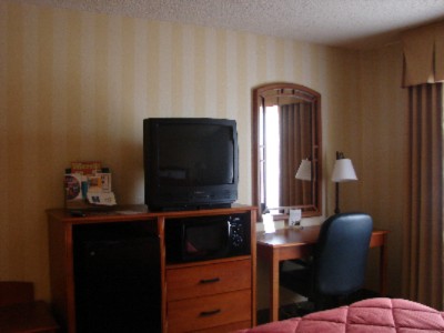 Comfort Inn Airport - 
