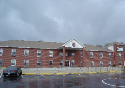 Super 8 Airport Motel