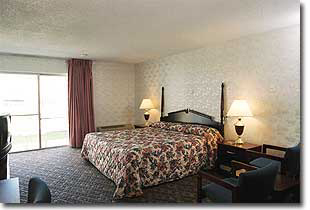 Econo Lodge Airport - 