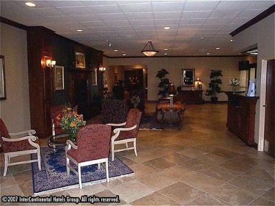 Holiday Inn - 