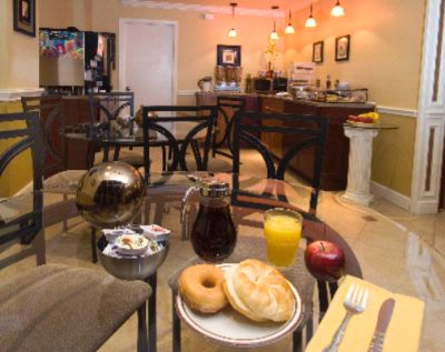 Pyramids Hotel - Breakfast Atrium