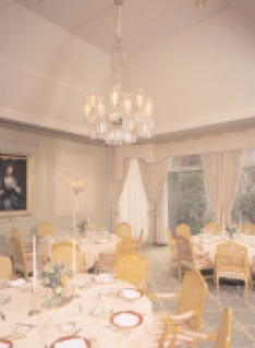 Windsor Court Hotel - 