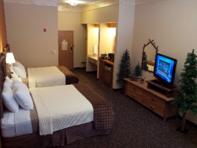 Double Queen Suite