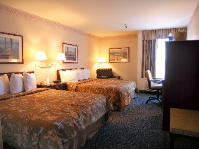 Holiday Inn Seattle Renton - Guestroom