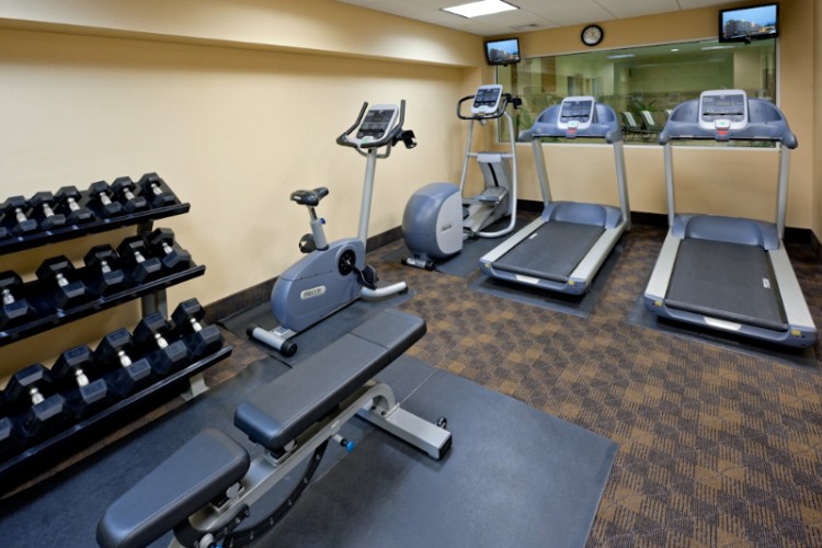 Holiday Inn Express Hotel & Suites - Suite