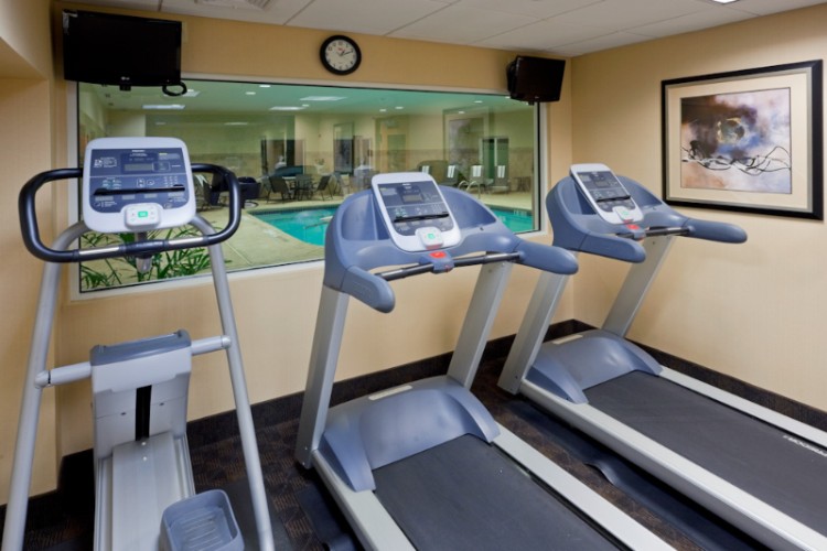 Holiday Inn Express Hotel & Suites - Suite