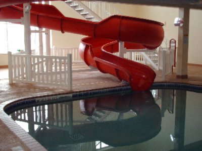 Holiday Inn Express - 90-foot Waterslide