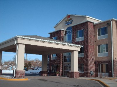 Holiday Inn Express - Hotel Exterior
