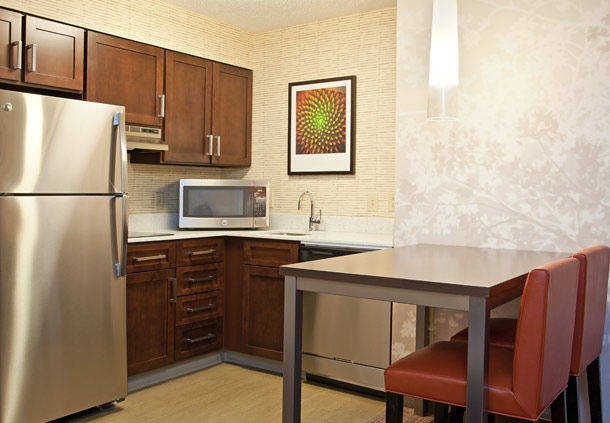 Residence Inn by Marriott Pittsburgh Airport - Our One-bedroom Suites Have All The Privacy Anyone Could Ask For.