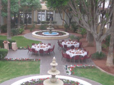 Crowne Plaza San Marcos Golf Resort - Fountain Courtyard