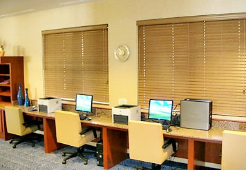 Courtyard by Marriott Thousand Oaks - 