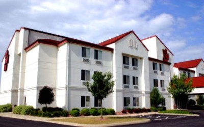 Red Roof Inn - Exterior Building