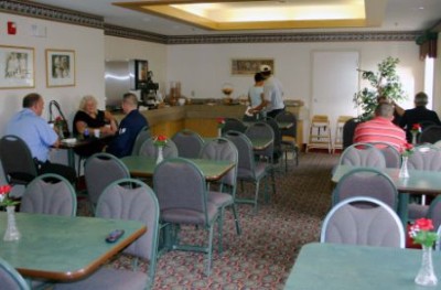 Red Roof Inn - Breakfast Room