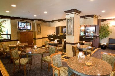 Holiday Inn Chicago Oakbrook - Lounge