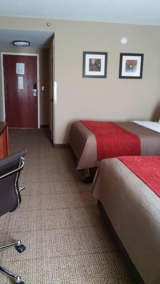 Enjoy Breakfast In This Spacious Area.
