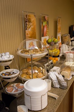 Sleep Inn & Suites - Breakfast