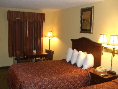 Best Western of Walterboro - Traditional Style Decor In All Rooms.