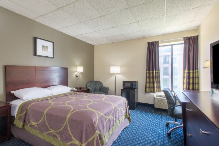Super 8 Motel - Super 8 Breakfast