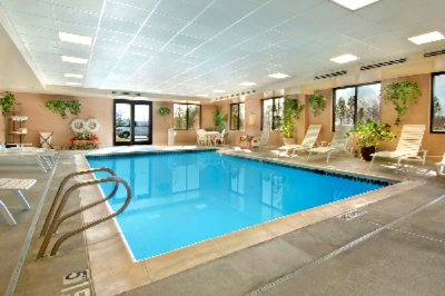 Holiday Inn Express Richmond Airport - Indoor Heated Pool
