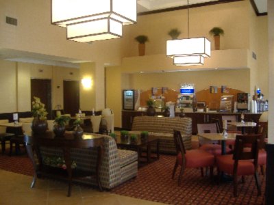 Holiday Inn Express & Suites Kendall East Miami - Lobby Area