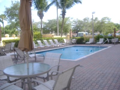 Holiday Inn Express & Suites Kendall East Miami - Pool Area