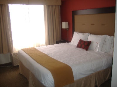 Holiday Inn Express & Suites Kendall East Miami - King Bed Suite