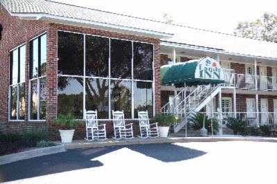 Image of Creekside Lands Inn