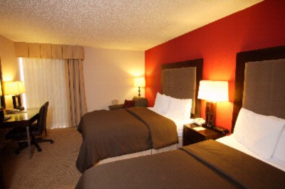 Holiday Inn Olathe - Two Queen Bedded Room