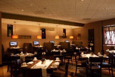 Holiday Inn Olathe - Meadow Grill
