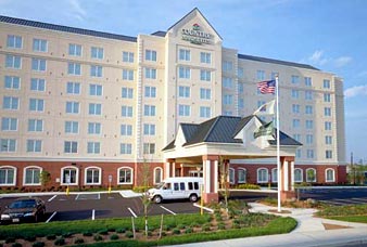 Image of Country Inn & Suites by Carlson Newark Airport