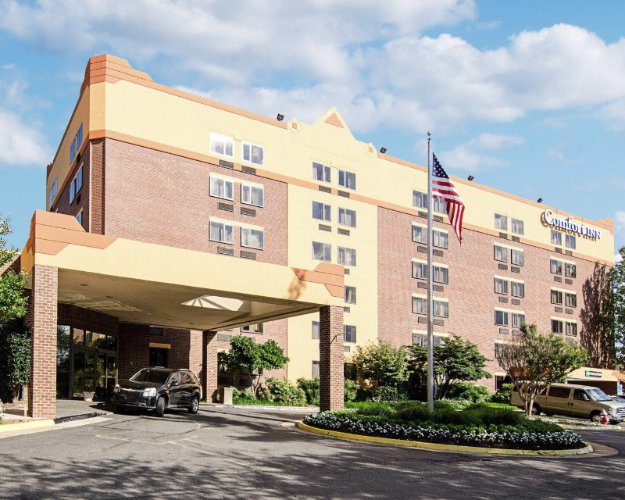 Image of Comfort Inn University Center