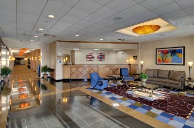 Holiday Inn of South Plainfield - Our Beautiful Lobby