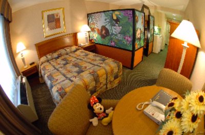Holiday Inn Anaheim Resort - Kids Fun Room With Free Video Games And Movies