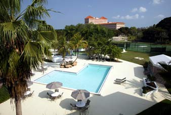 Kendall Hotel & Suites - 