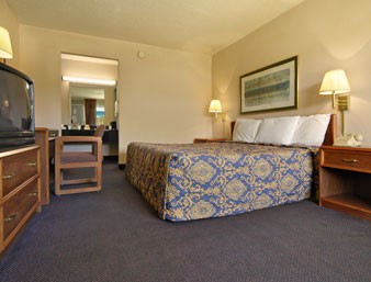 Days Inn Columbus Ft. Benning - 