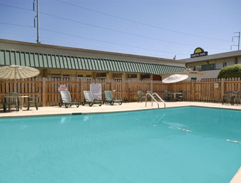 Days Inn Columbus Ft. Benning - 