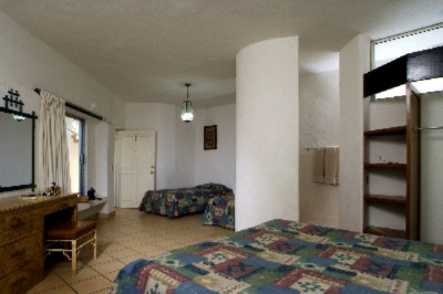 Hotel Mar De Cortez of Cabo San Lucas - King Suite W/king + 2 Twins