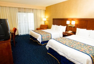 Courtyard by Marriott - Two Queen Bed Room