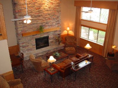 Americinn Lodge & Suites - Welcoming Lobby With Fireplace