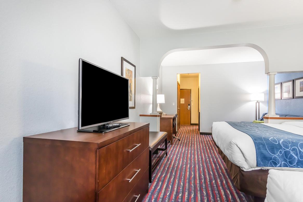 St. Charles Comfort Suites - Fitness Center