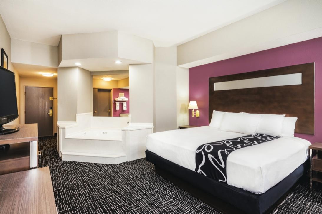 Executive 2 Beds