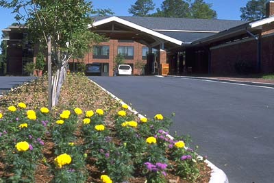 Woodlands Hotel & Suites - 