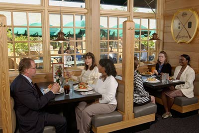 Woodlands Hotel & Suites - 