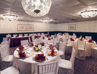 Embassy Suites Austin Central - Elegant Social Dinner