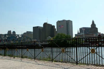 Hampton Inn & Suites Newark / Harrison Riverwalk - 