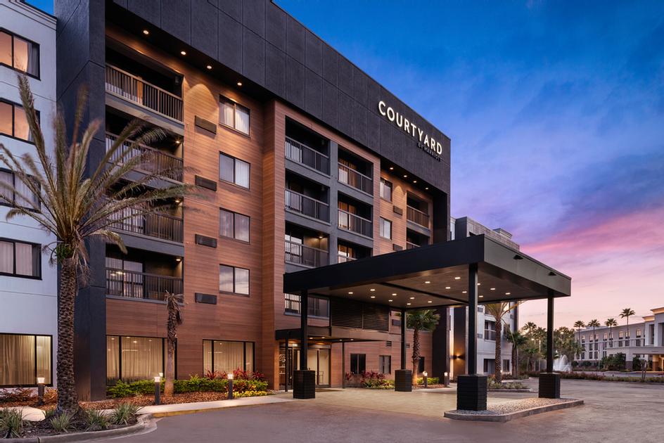 COURTYARD BY MARRIOTT® JACKSONVILLE Jacksonville FL 4670 Lenoir South